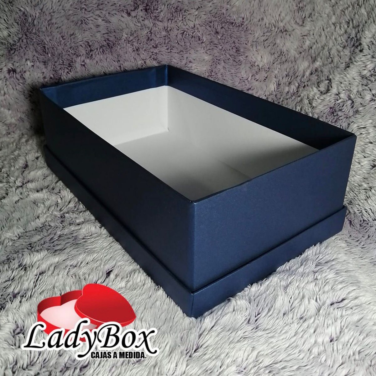 Caja rectangular azul a medida LadyBox